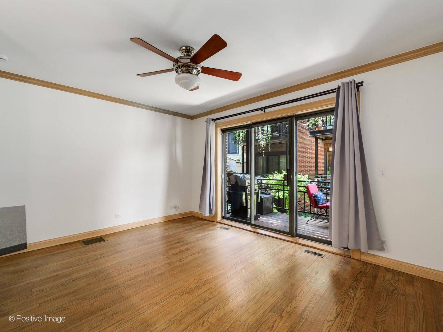 1151 W Grace ST #1S, Chicago, IL 60613