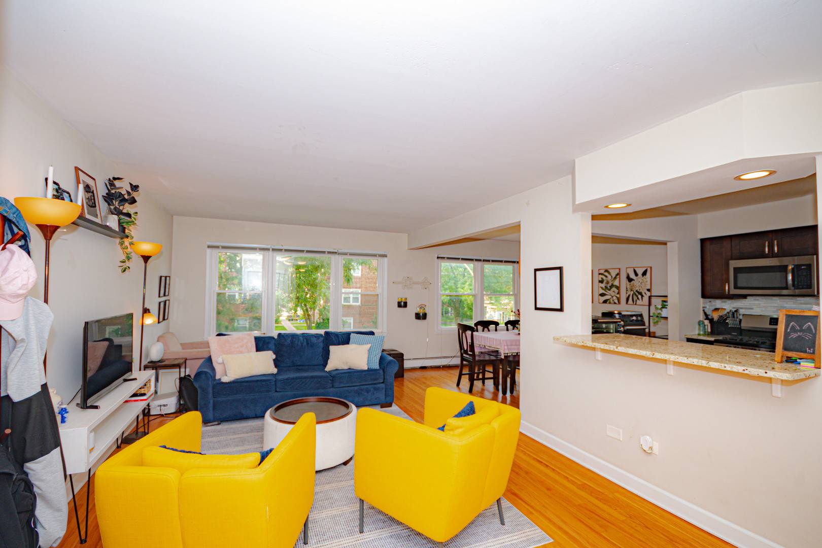 2724 W Berwyn AVE #2B, Chicago, IL 60625