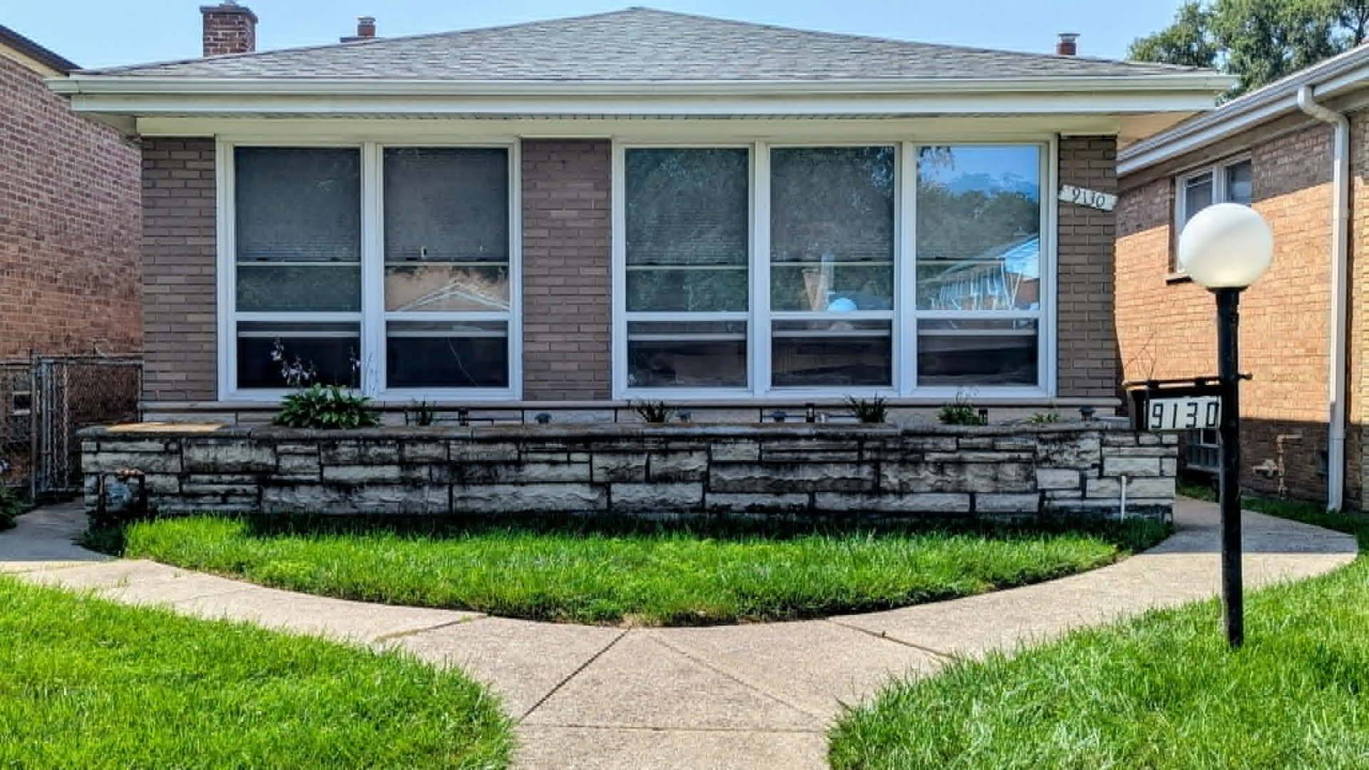 9130 S INDIANA AVE, Chicago, IL 60619