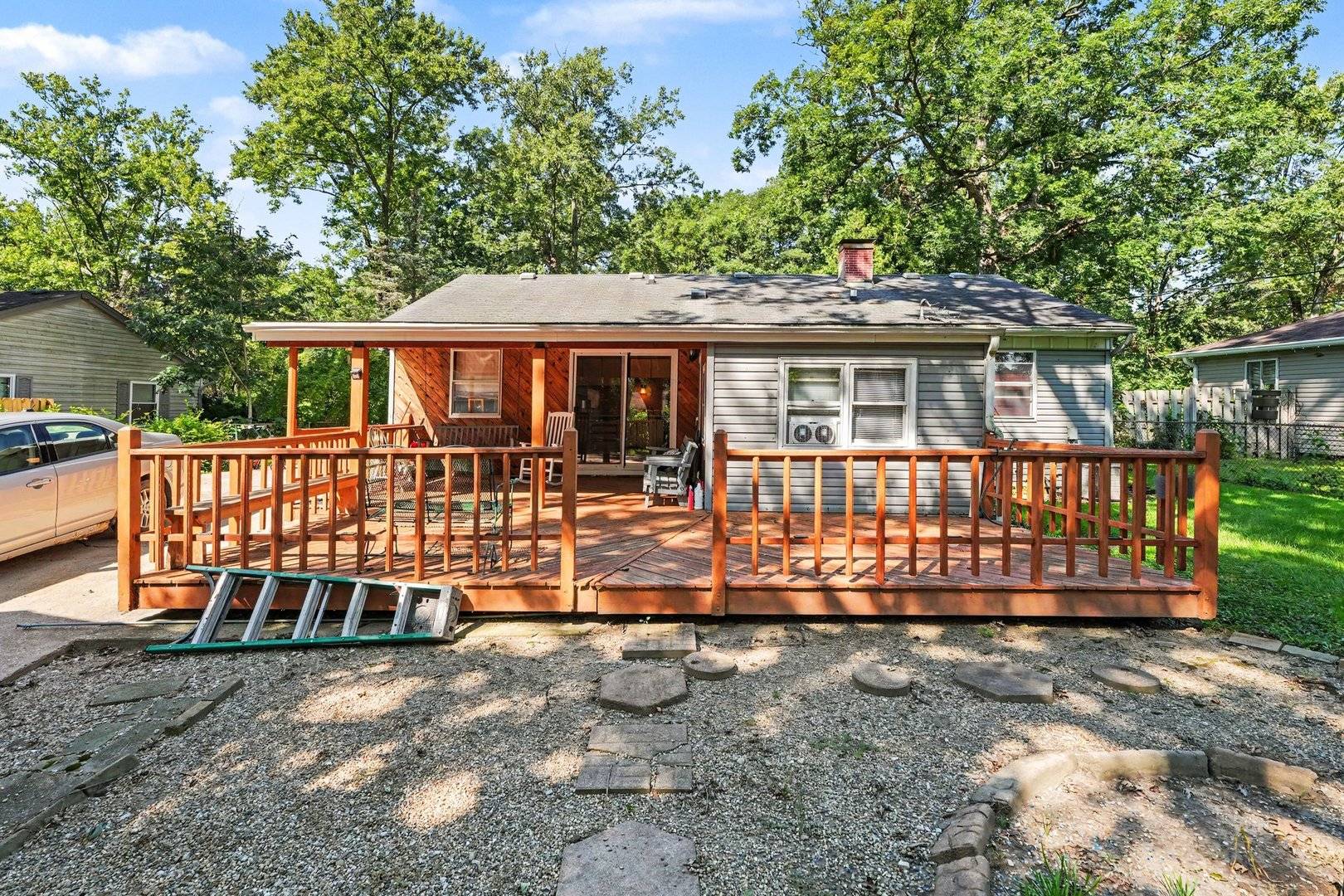 23914 S Cretewood LN, Crete, IL 60417