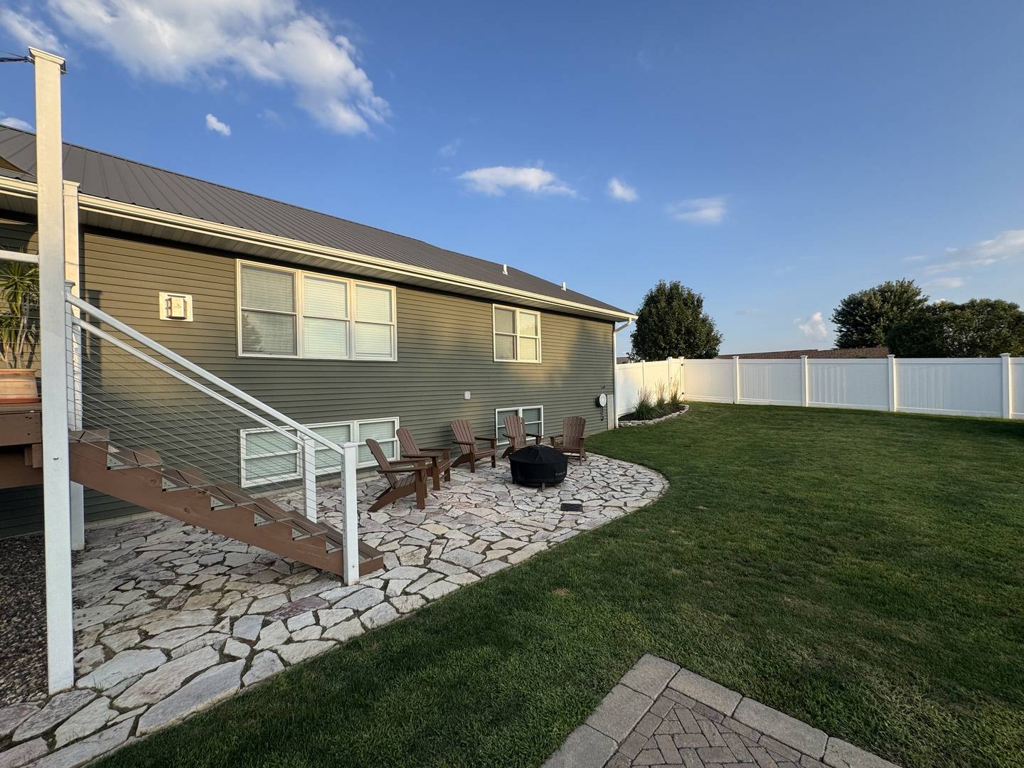 500 River King RD, Clinton, IA 52732