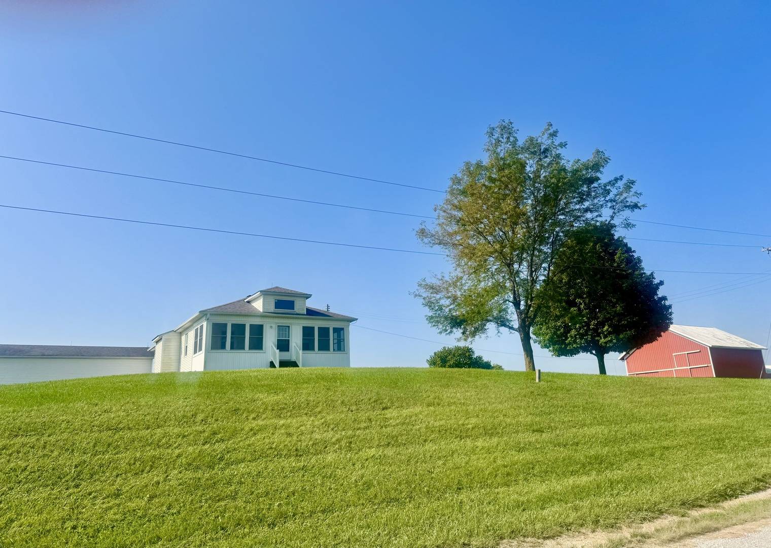 2531 115th AVE, Viola, IL 61486