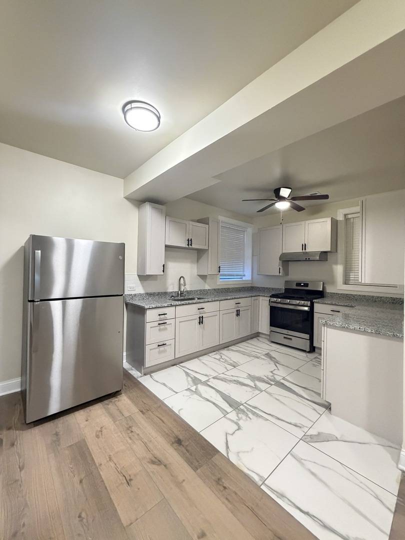 6751 S Ridgeland AVE #G, Chicago, IL 60649