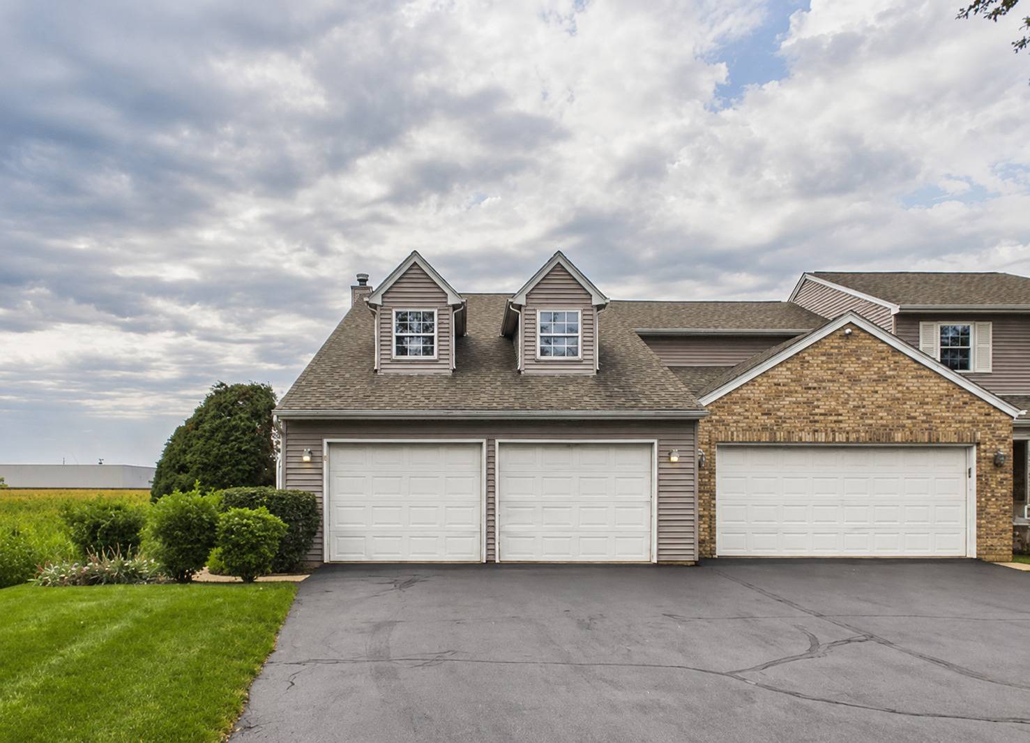 11275 Timer DR, Huntley, IL 60142