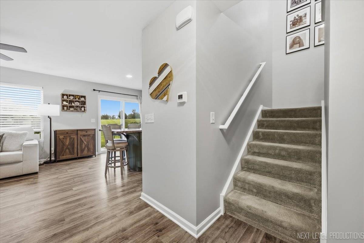 1088 Turin DR, Hampshire, IL 60140