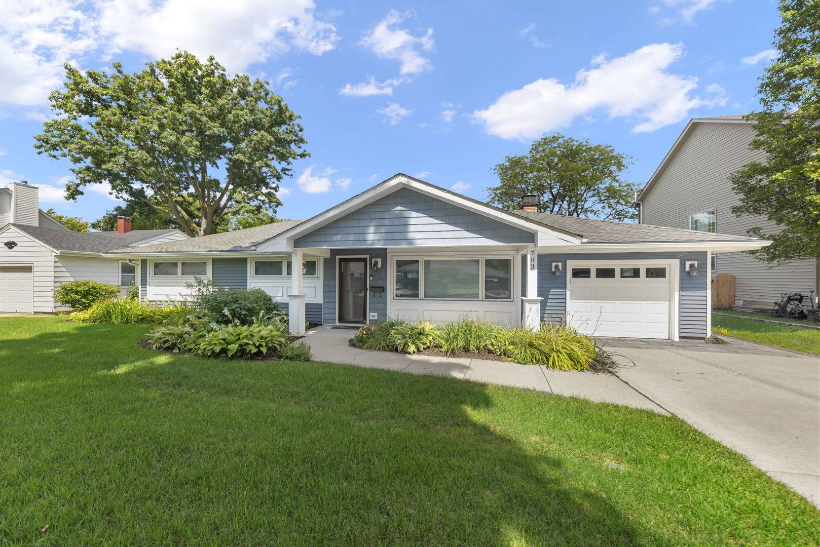 703 Wakeman AVE, Wheaton, IL 60187