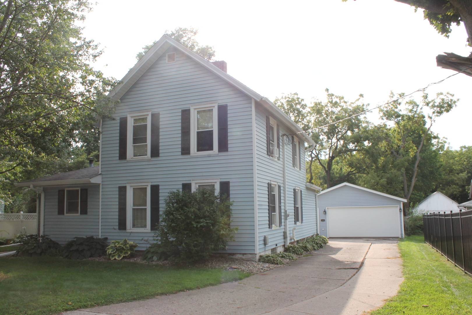 235 S Stewart ST, Geneseo, IL 61254