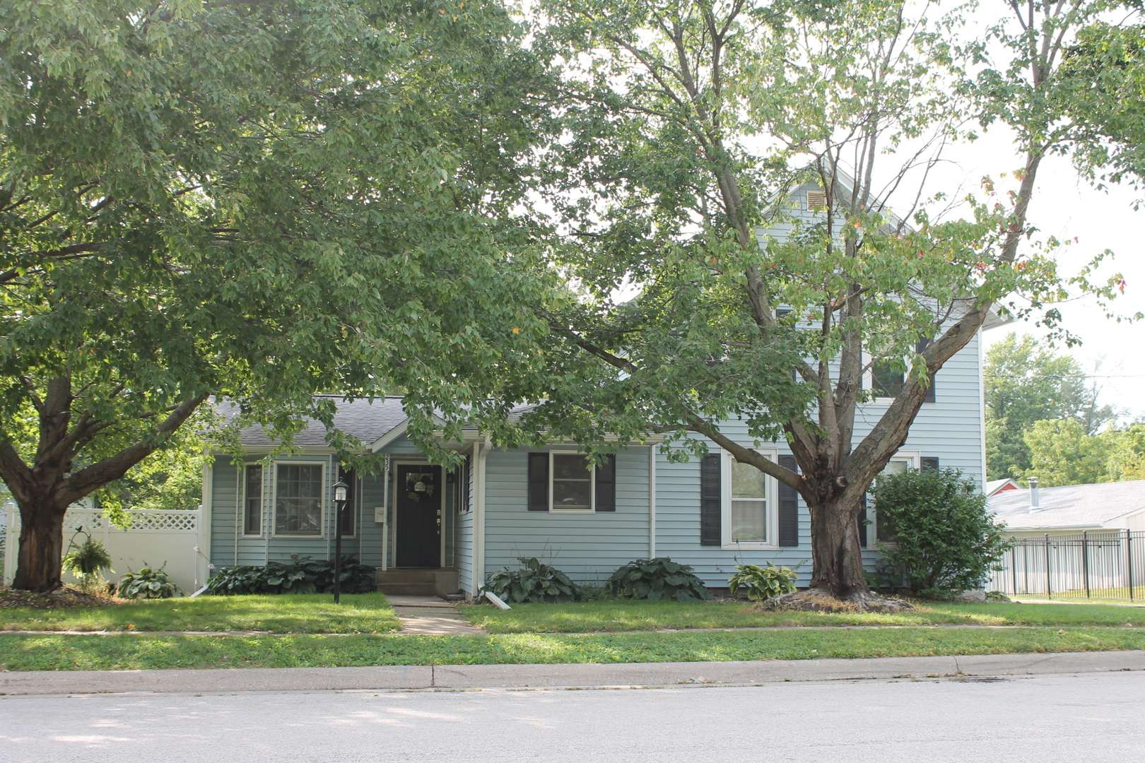 235 S Stewart ST, Geneseo, IL 61254