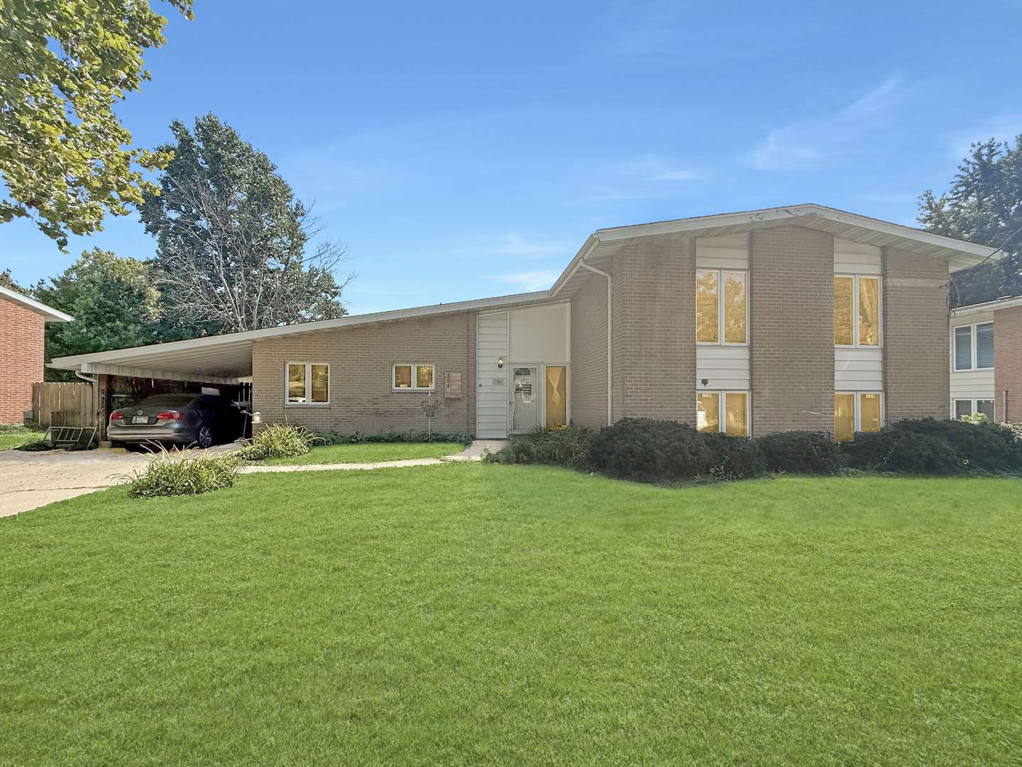 306 Naples DR, Rantoul, IL 61866