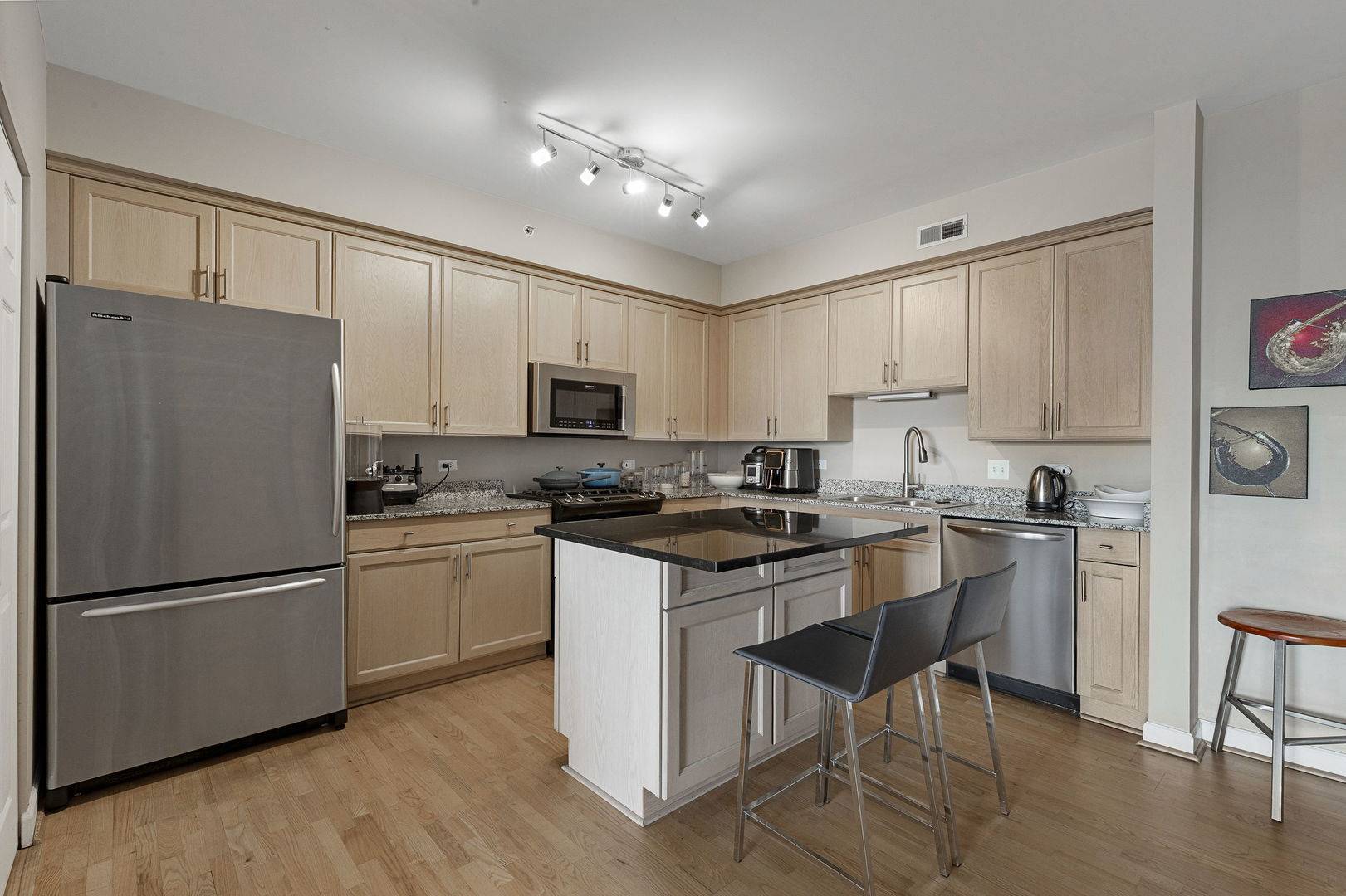 8300 Callie AVE #601, Morton Grove, IL 60053