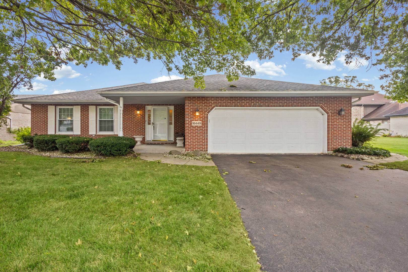 18449 Holland RD, Lansing, IL 60438