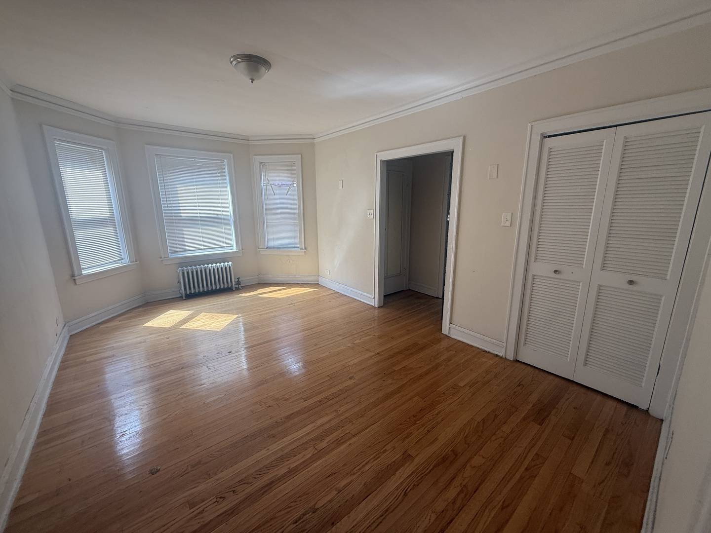 2105 Grove AVE #202, Berwyn, IL 60402