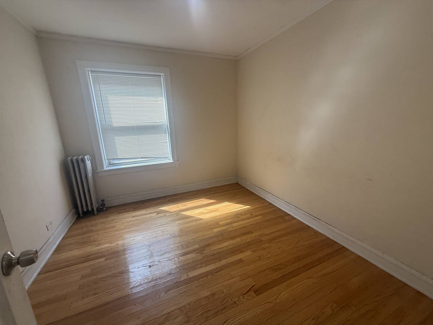 2105 Grove AVE #202, Berwyn, IL 60402