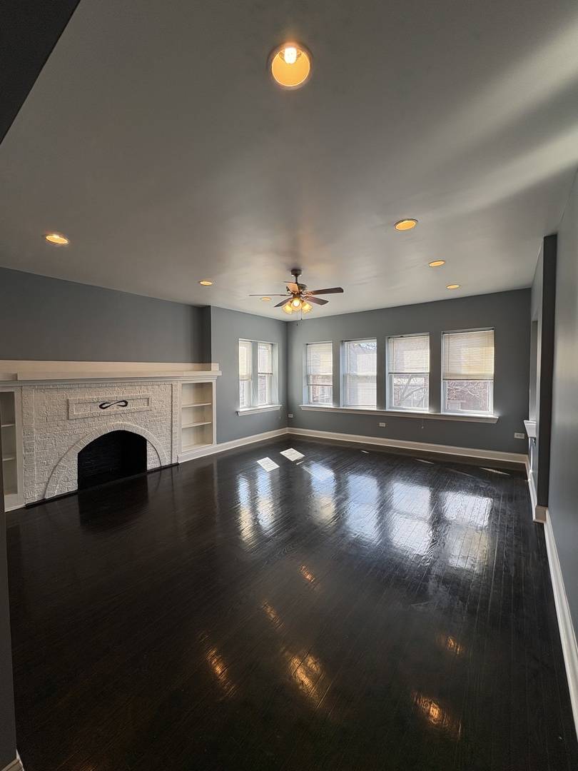 7025 S Chappel AVE #3, Chicago, IL 60649