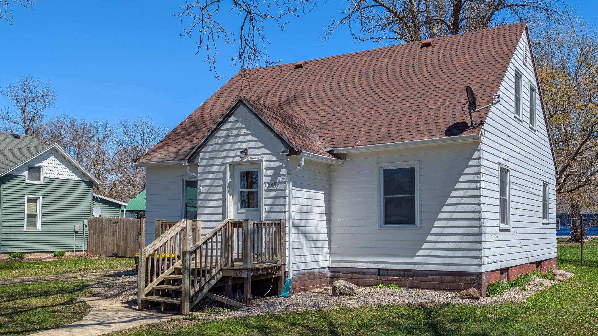 545 2nd AVE SE, Wells, MN 56097