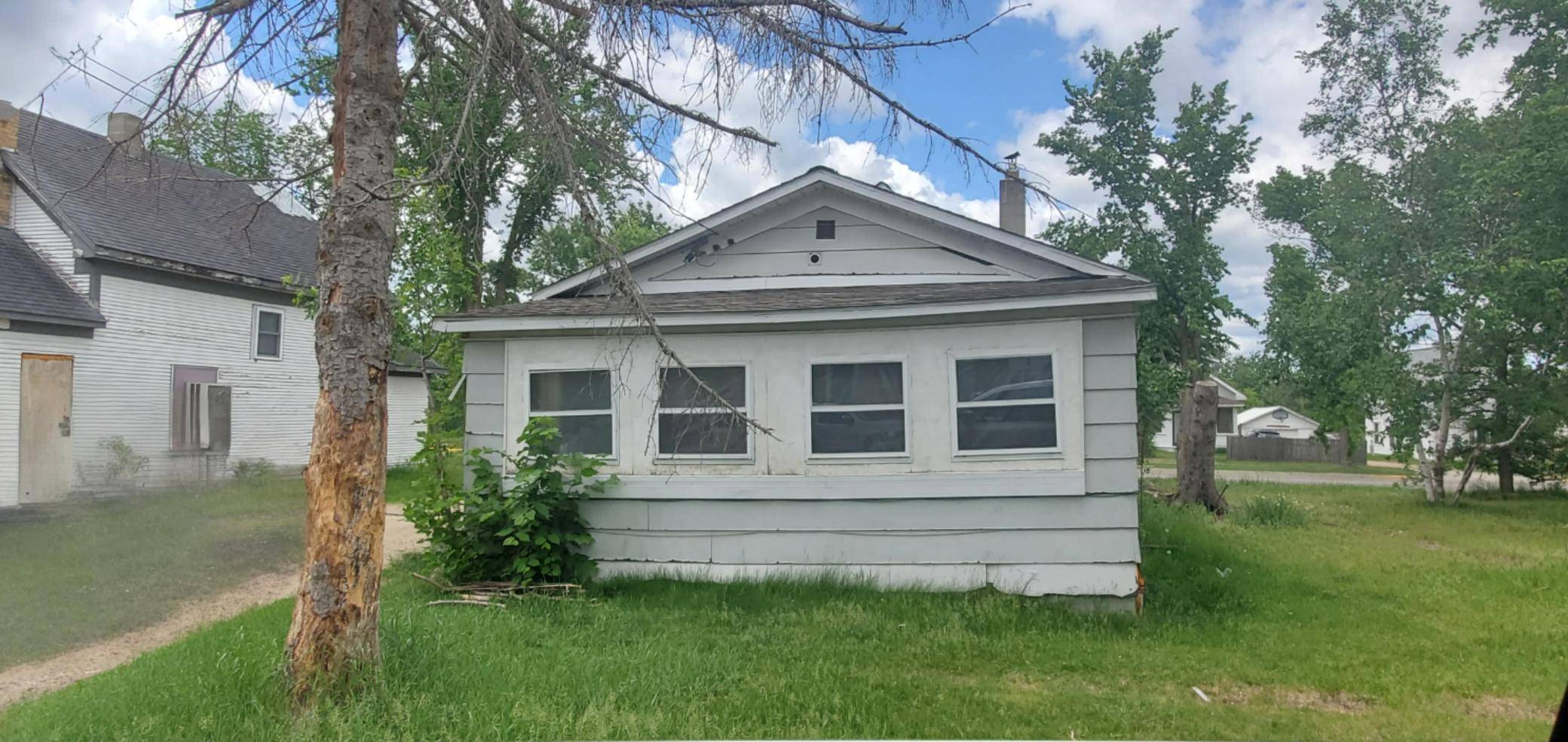 906 Irvine AVE NW, Bemidji, MN 56601