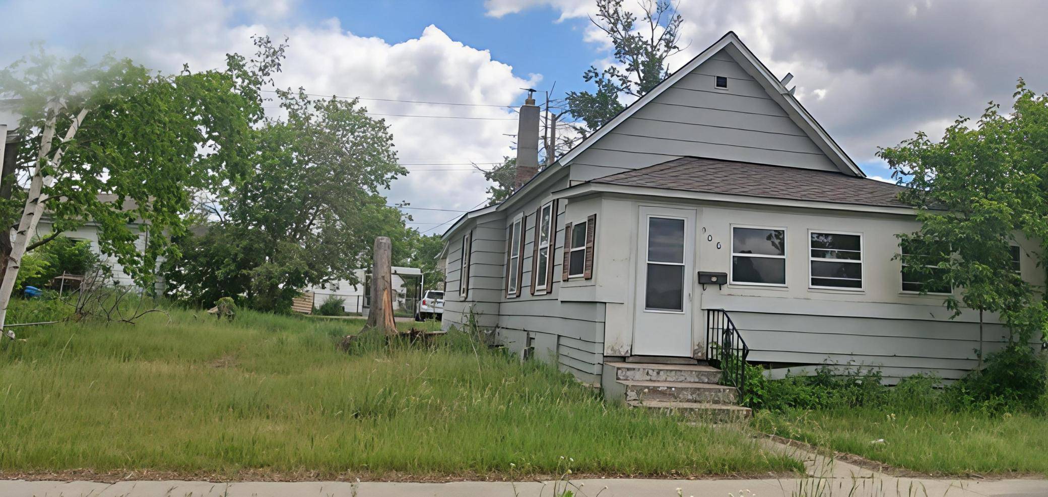 906 Irvine AVE NW, Bemidji, MN 56601