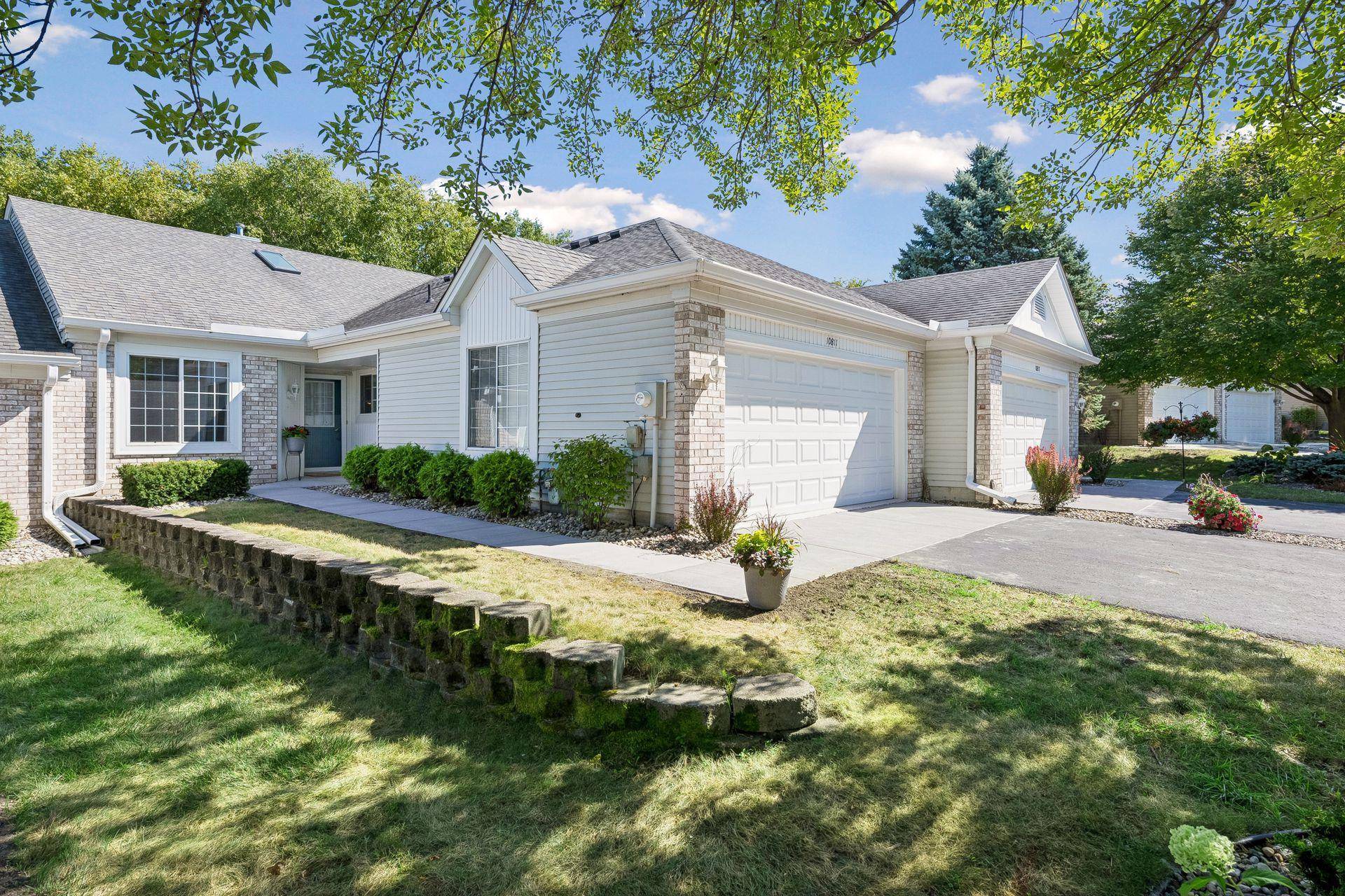 10811 Lexington DR, Eden Prairie, MN 55344
