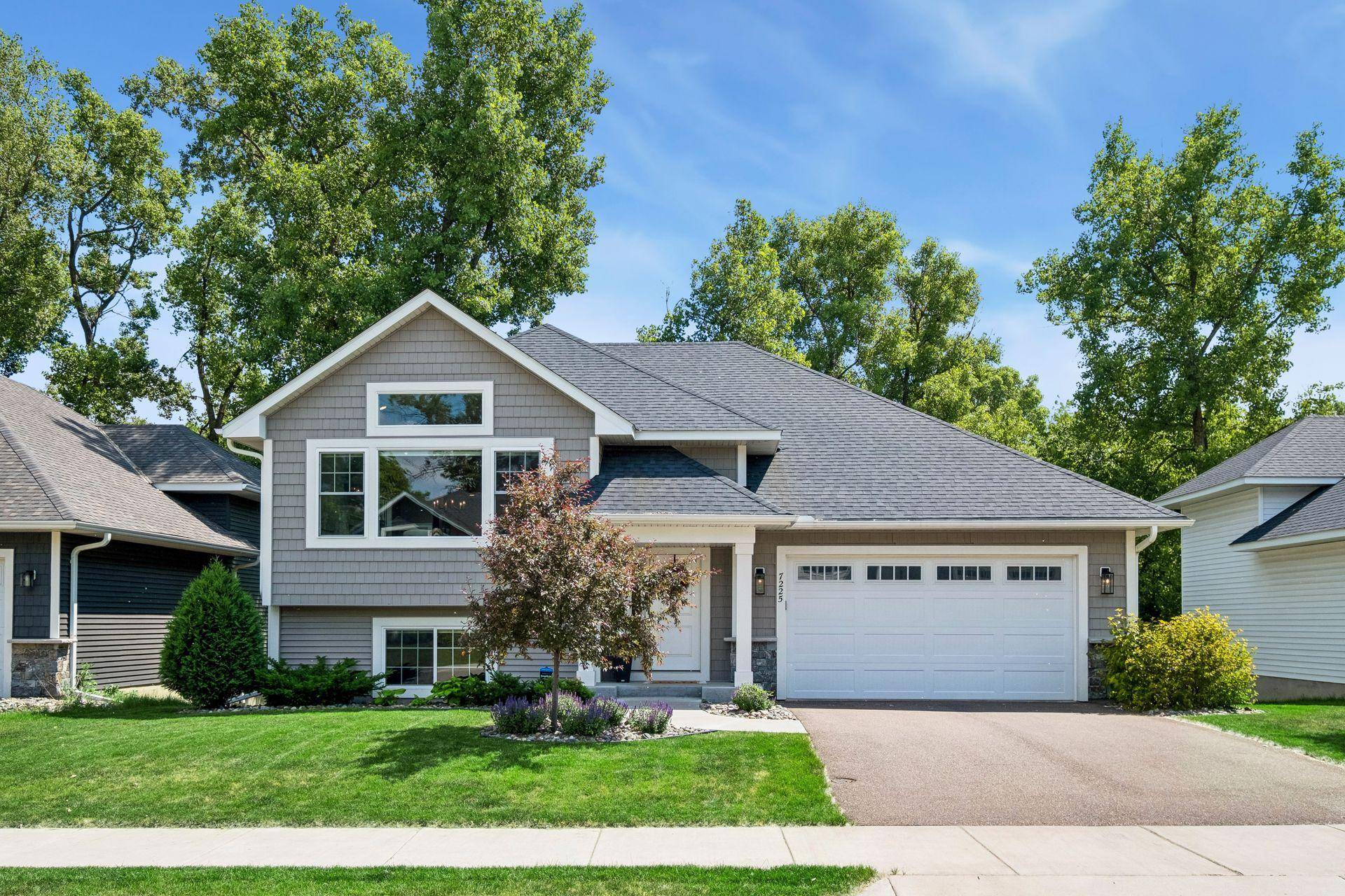 7225 51st AVE N, New Hope, MN 55428