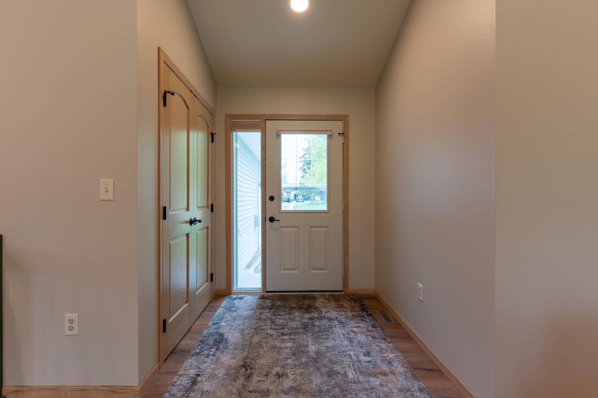 2541 S 26th AVE S, Fargo, ND 58103