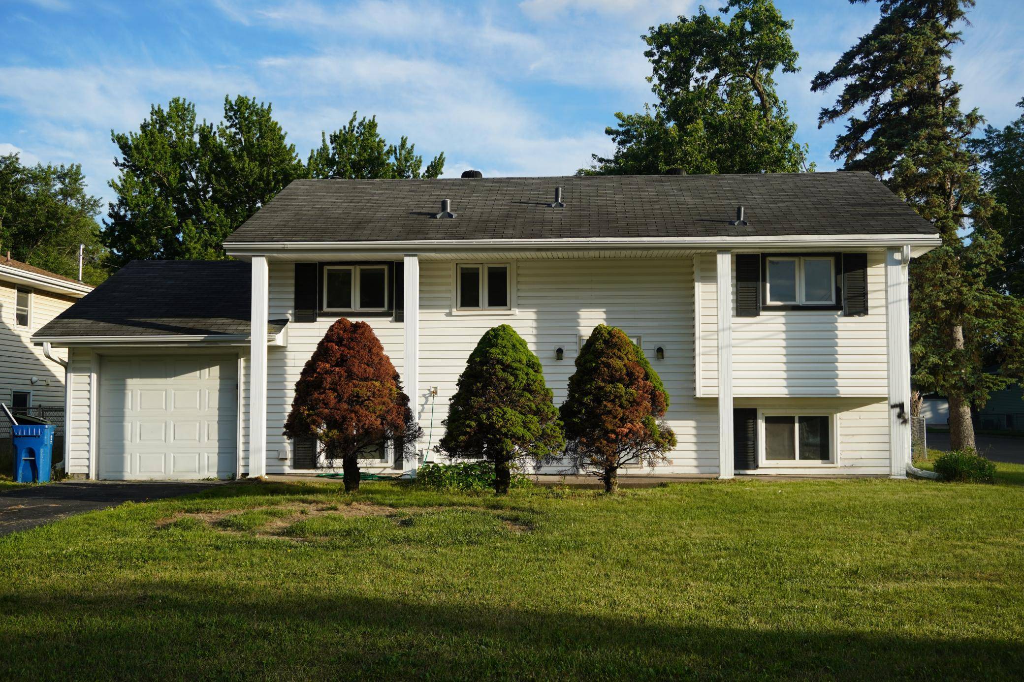 298 Ely ST NE, Fridley, MN 55432