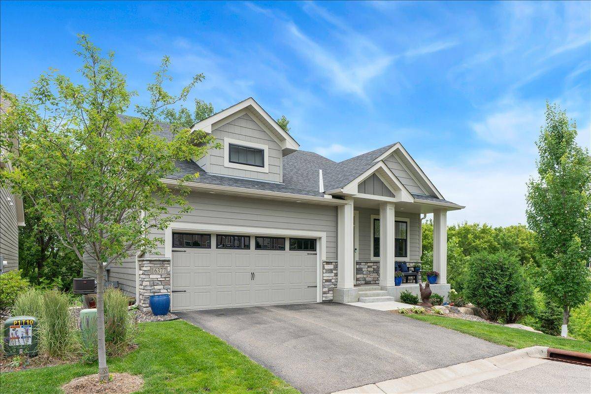 16377 Glory LN, Eden Prairie, MN 55344