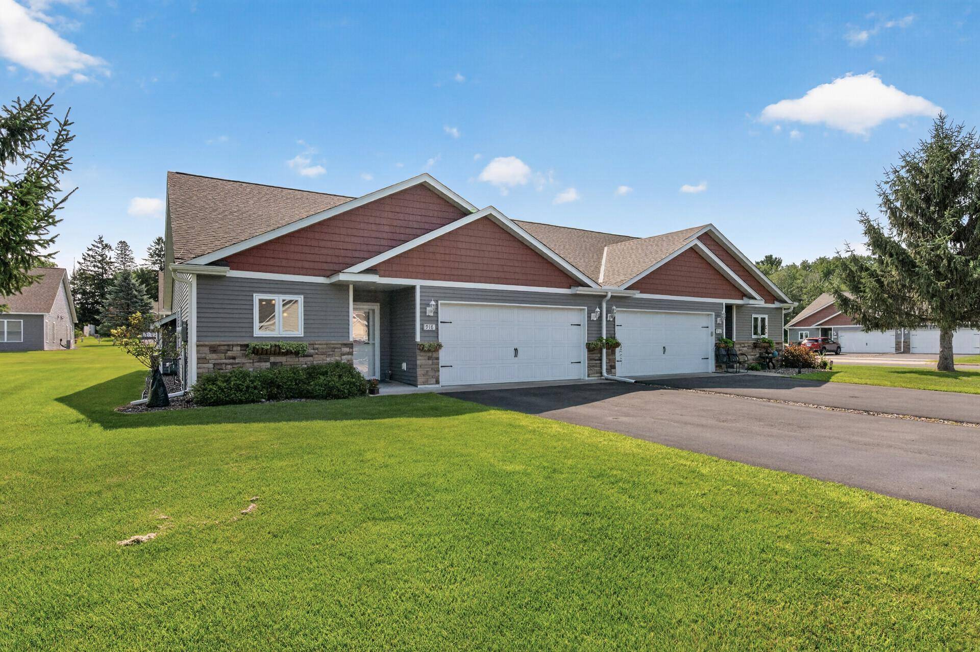 918 Gable ST, Taylors Falls, MN 55084