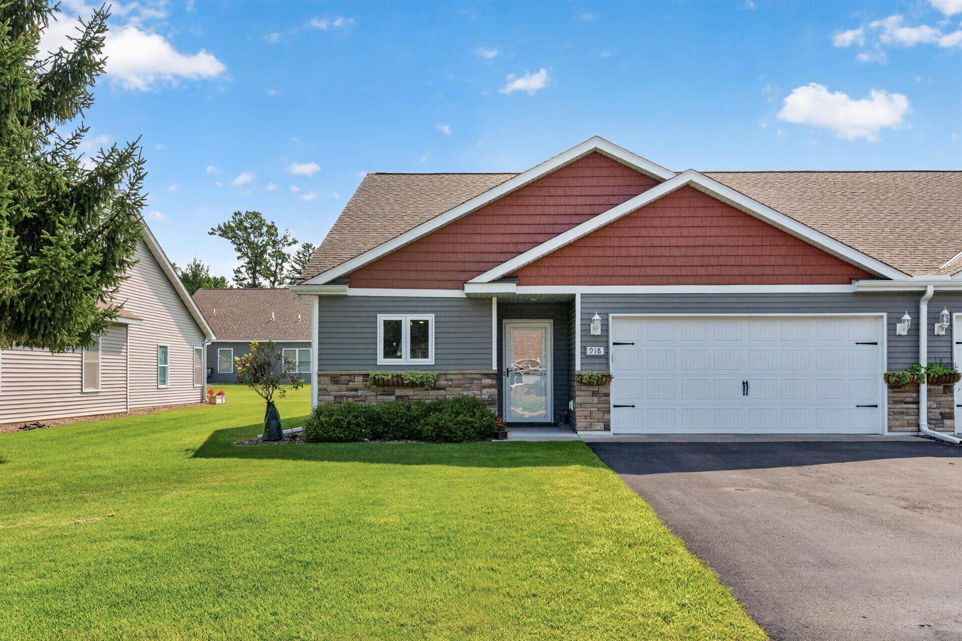 918 Gable ST, Taylors Falls, MN 55084