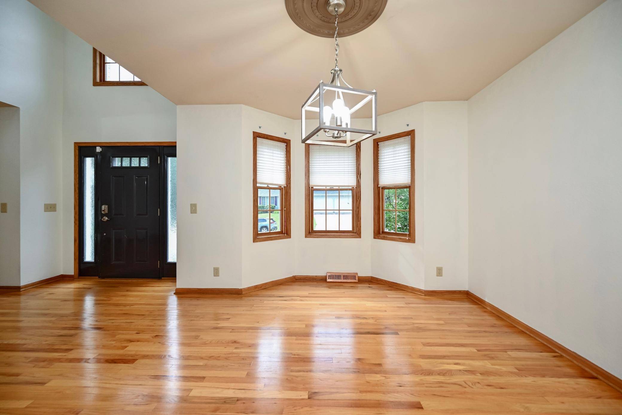 1555 48th AVE, Winona, MN 55987