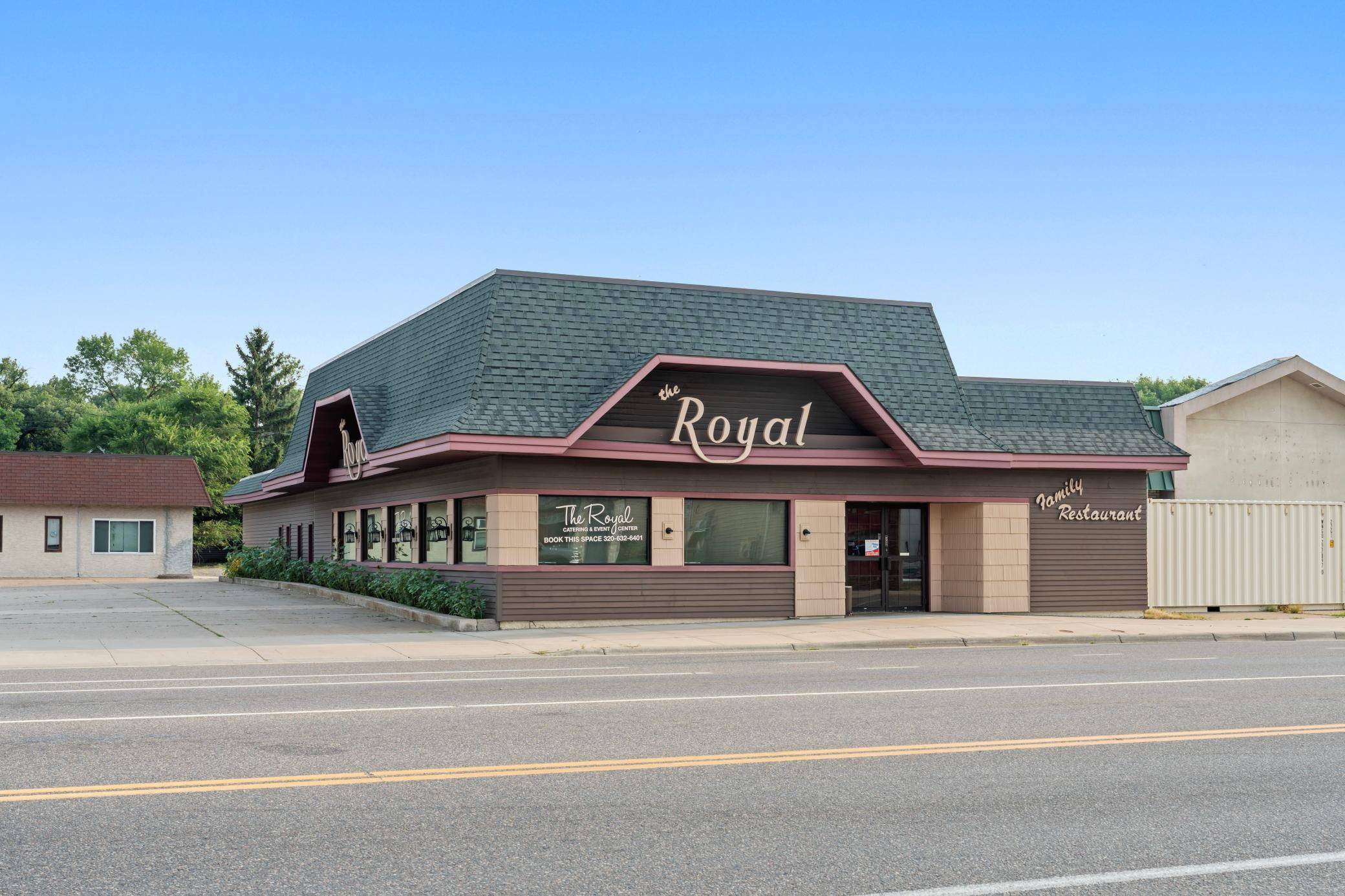 120 W Broadway, Little Falls, MN 56345