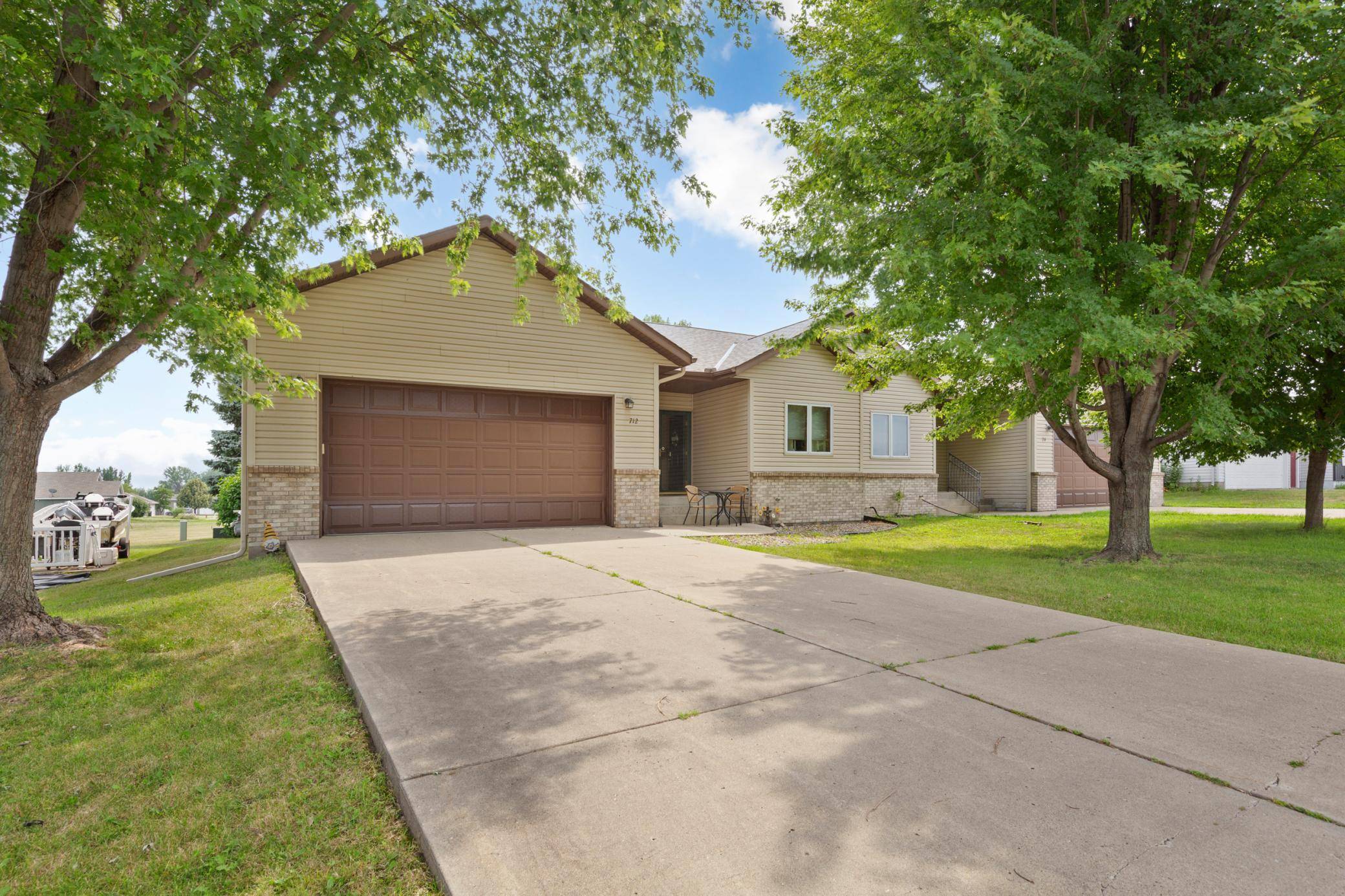 712 W Main ST, Arlington, MN 55307
