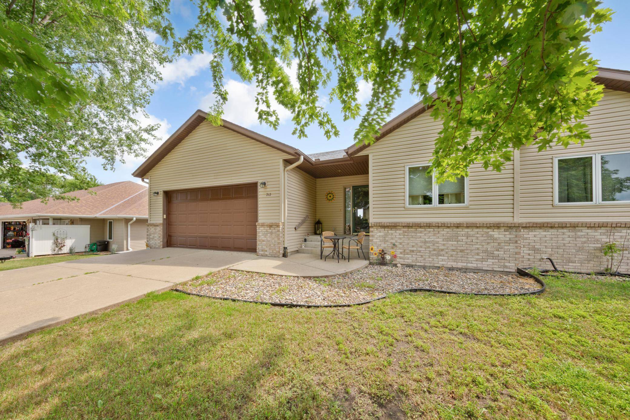 712 W Main ST, Arlington, MN 55307