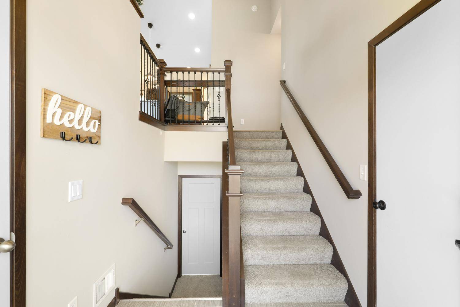 4124 Eaton CIR NE, Monticello, MN 55362