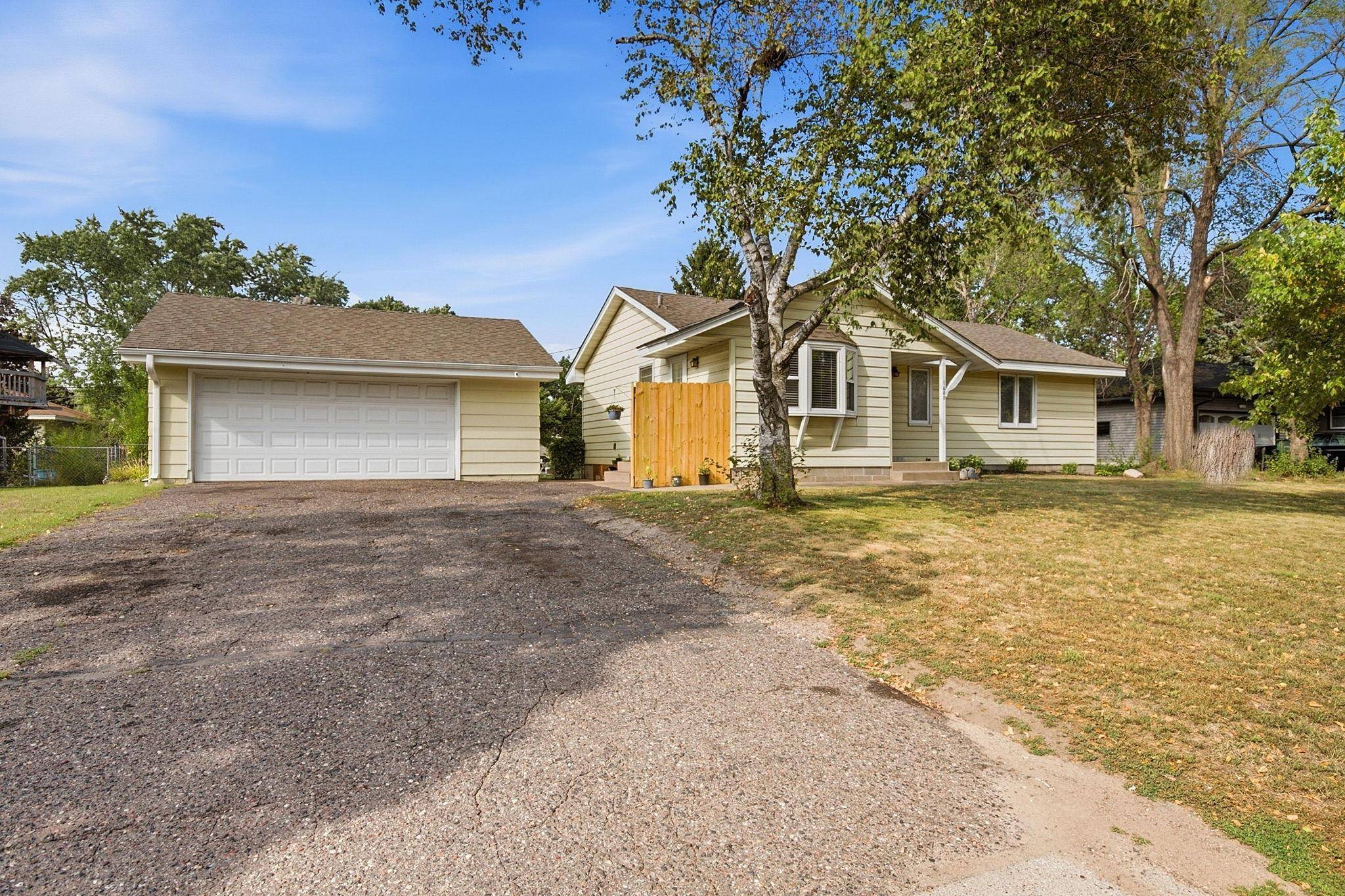 1600 Amy Lane, Brooklyn Center, MN 55430