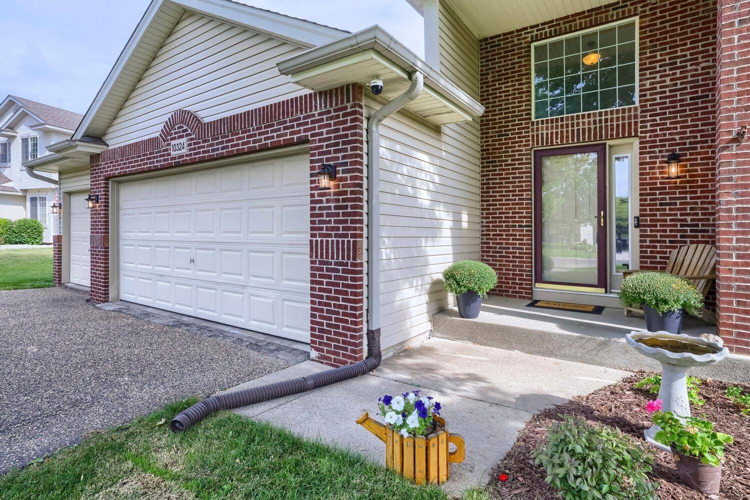 10324 Kalen LN NE, Hanover, MN 55341