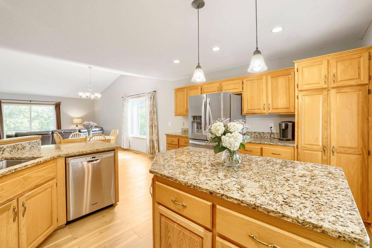 10324 Kalen LN NE, Hanover, MN 55341