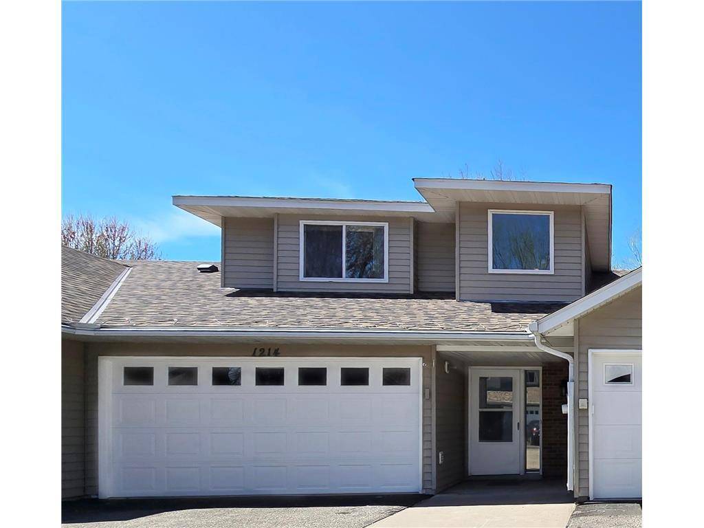 1214 Island DR, Forest Lake, MN 55025