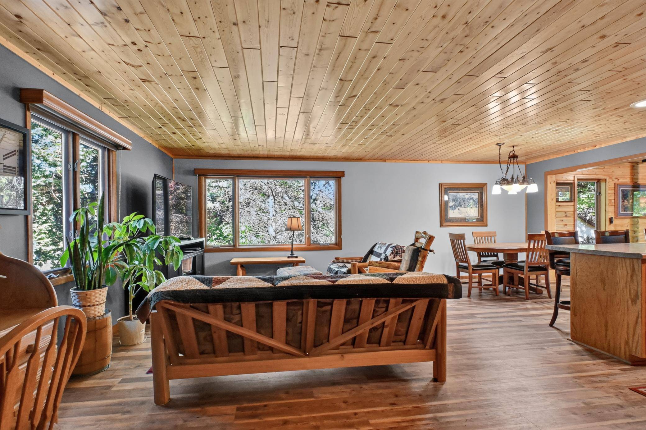 205 Kenwood DR, Alexandria, MN 56308