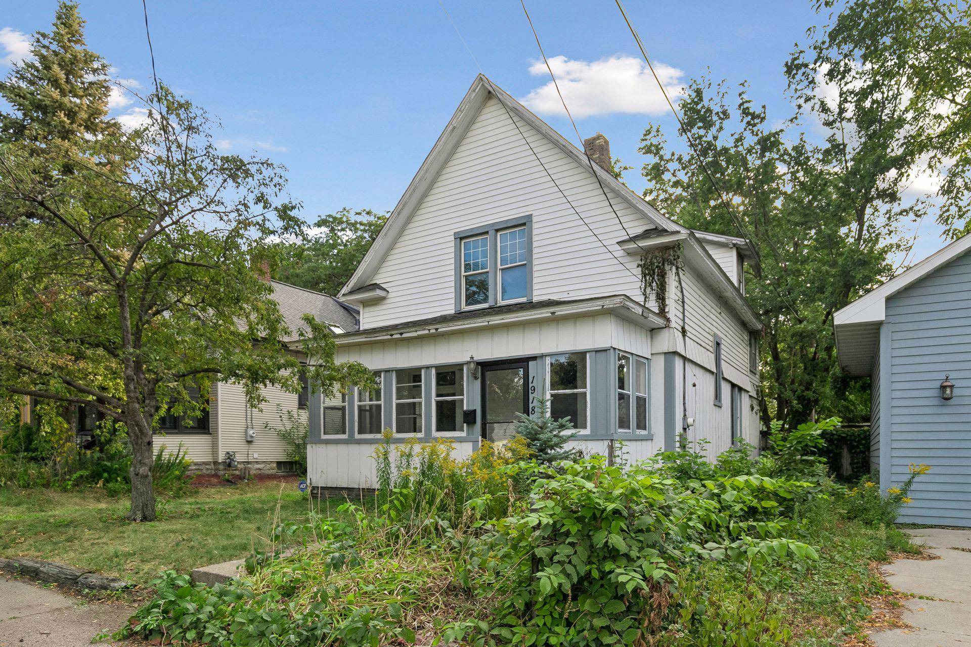 1918 Quincy ST NE, Minneapolis, MN 55418
