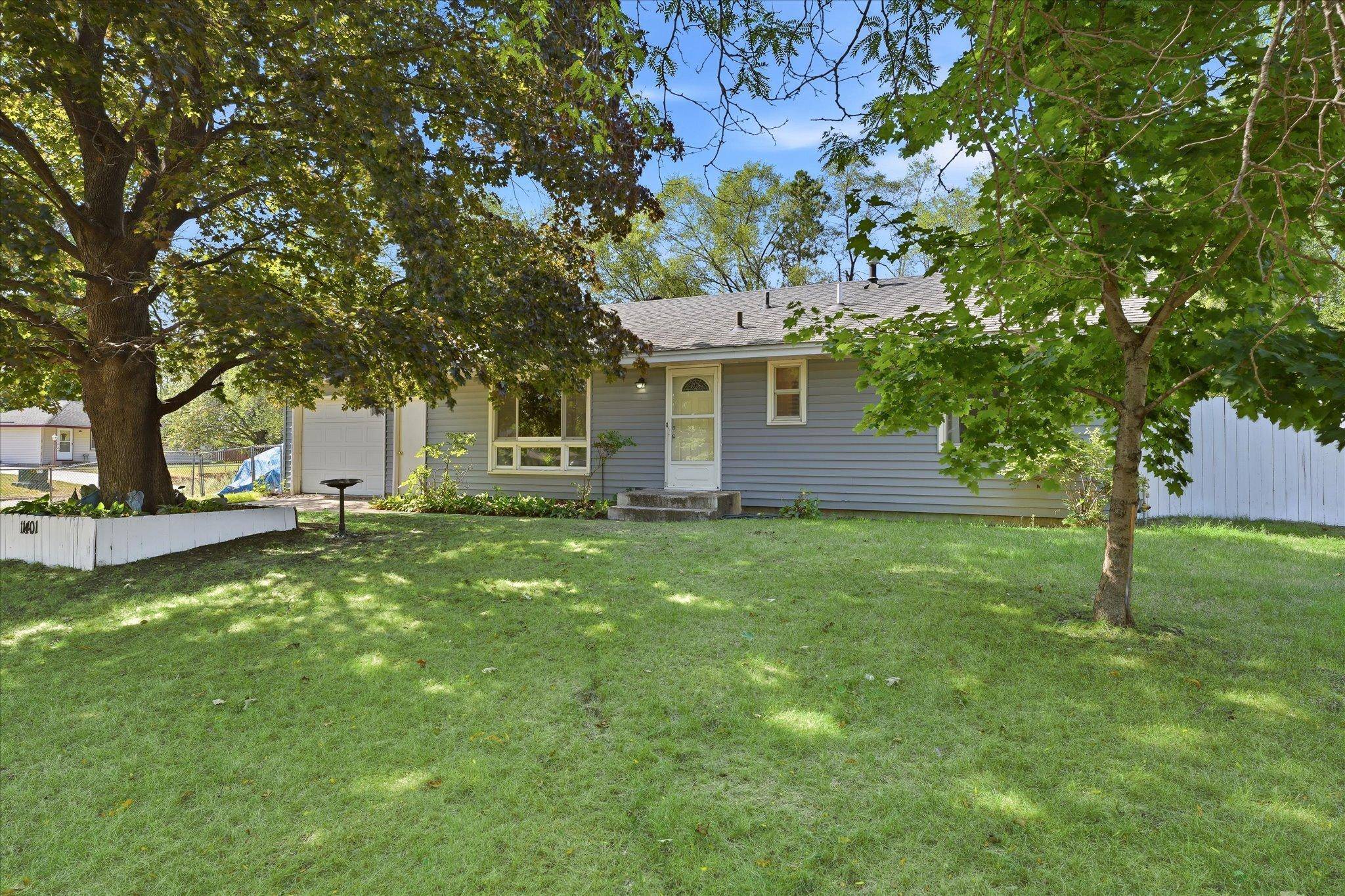 11401 Swallow CIR NW, Coon Rapids, MN 55433
