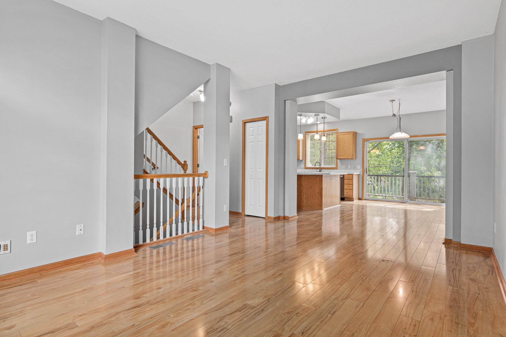 810 Trenton LN N, Plymouth, MN 55441