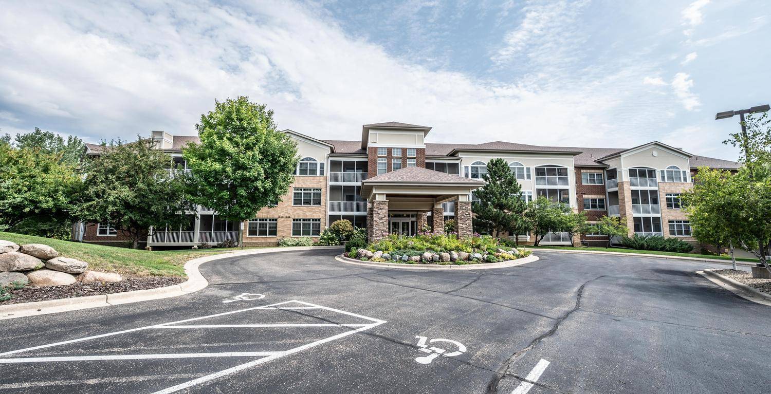 500 Greenhaven DR #205, Burnsville, MN 55306