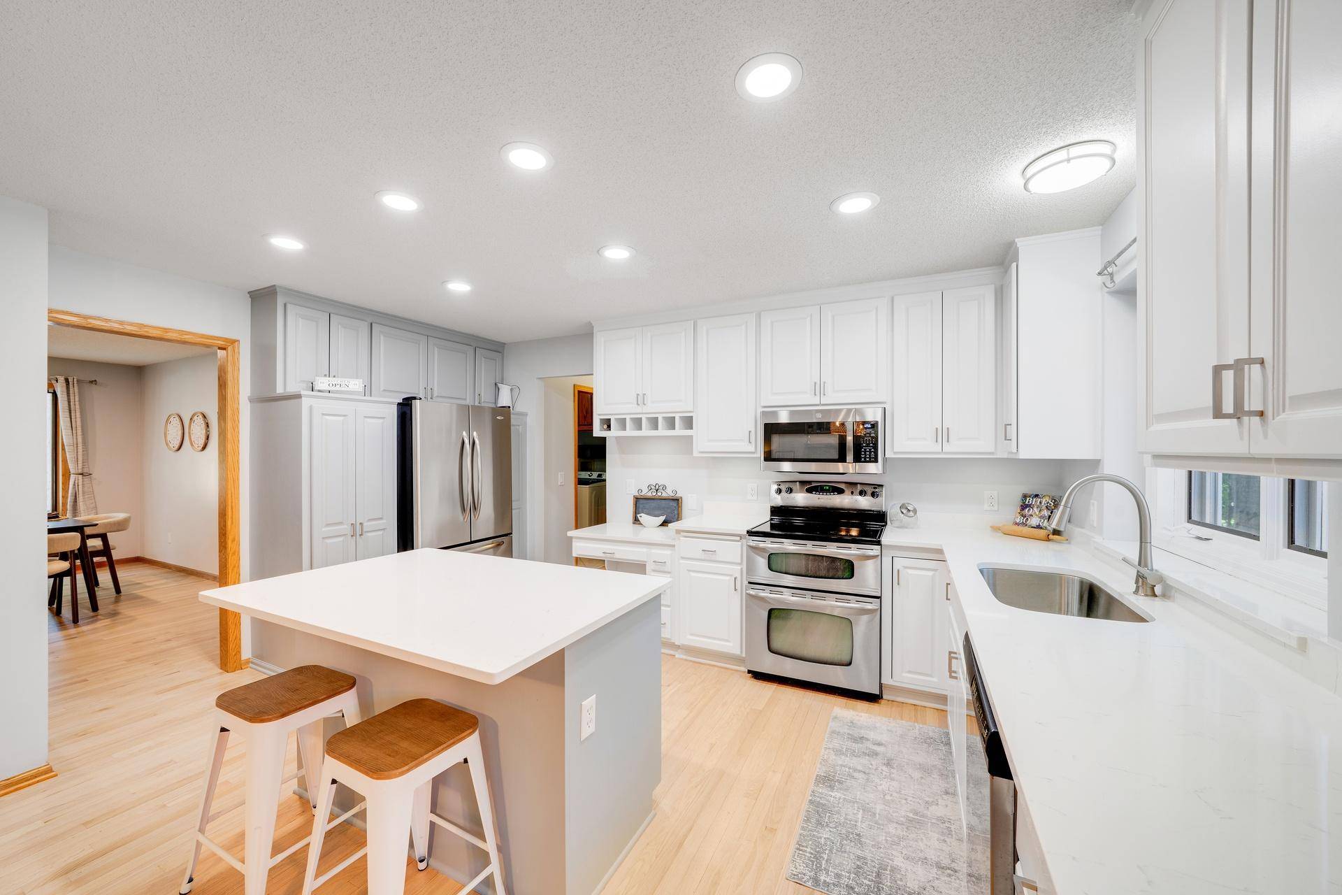 3757 Bayberry Lane, Eagan, MN 55123