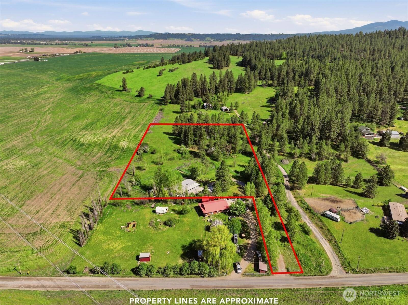 8325 N Lindgren RD, Spokane, WA 99217