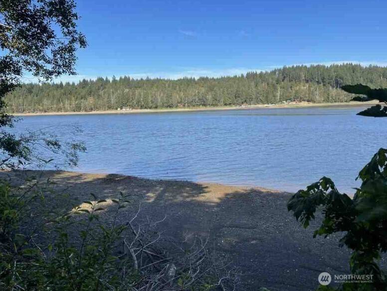 108 E Beaver LN, Shelton, WA 98584
