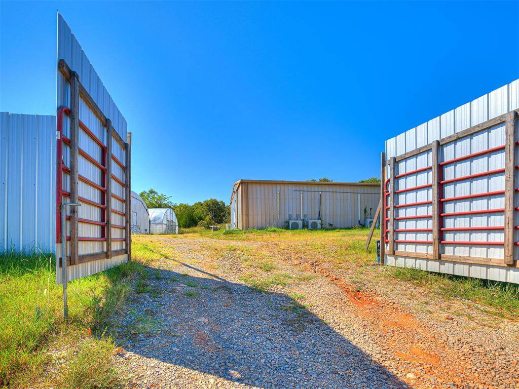 1201 E 15th ST, Chandler, OK 74834