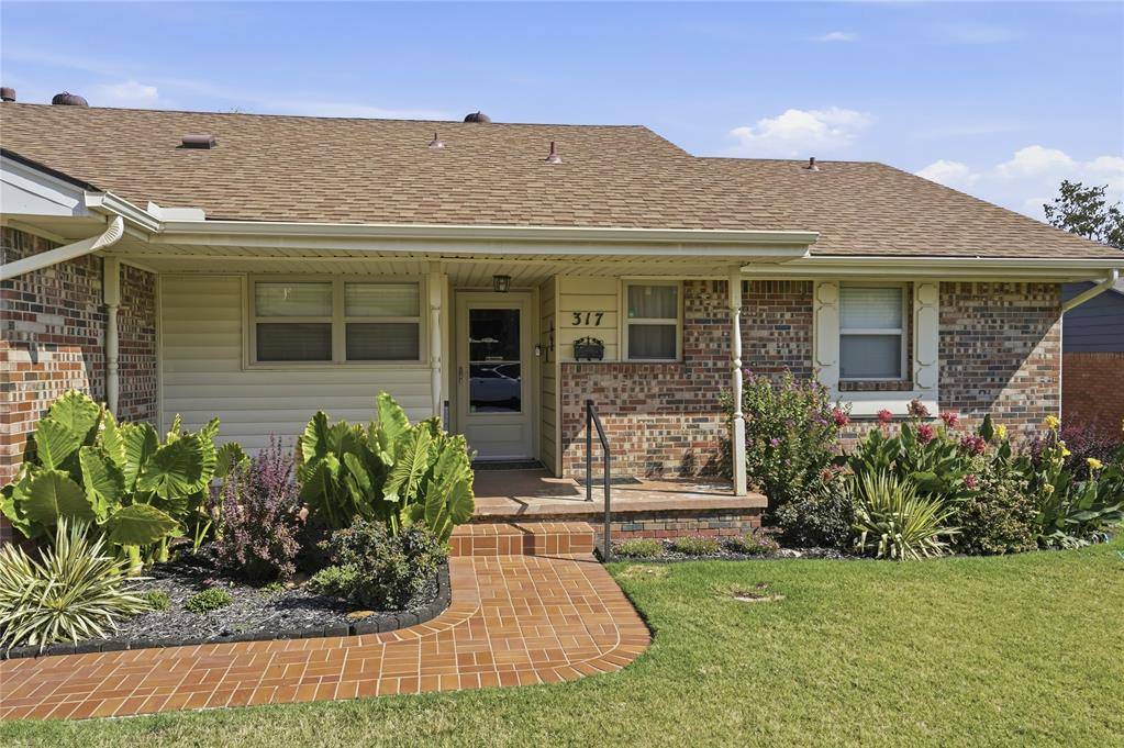 317 Ridgecrest RD, Edmond, OK 73013