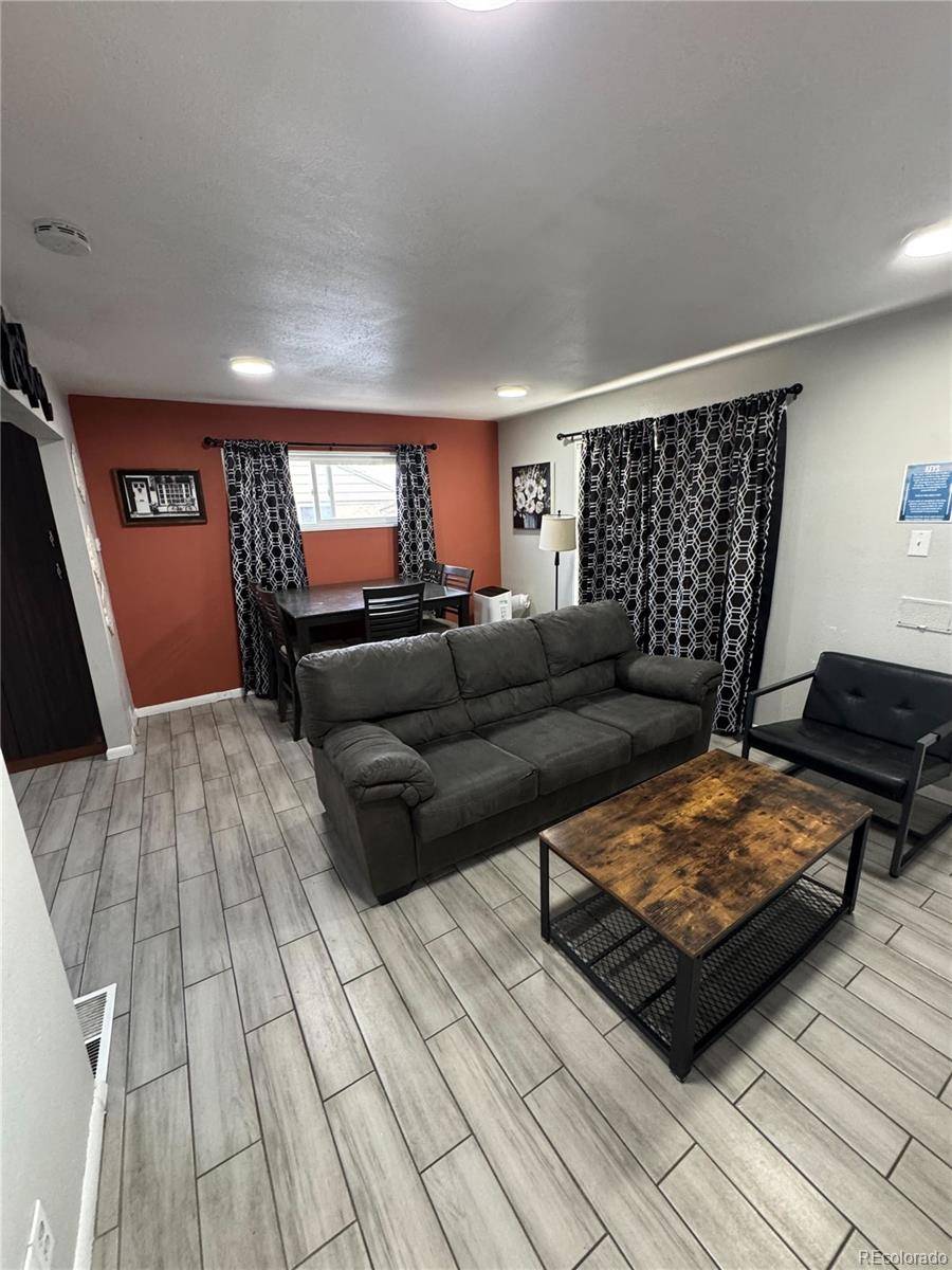 7020 Avrum DR, Denver, CO 80221