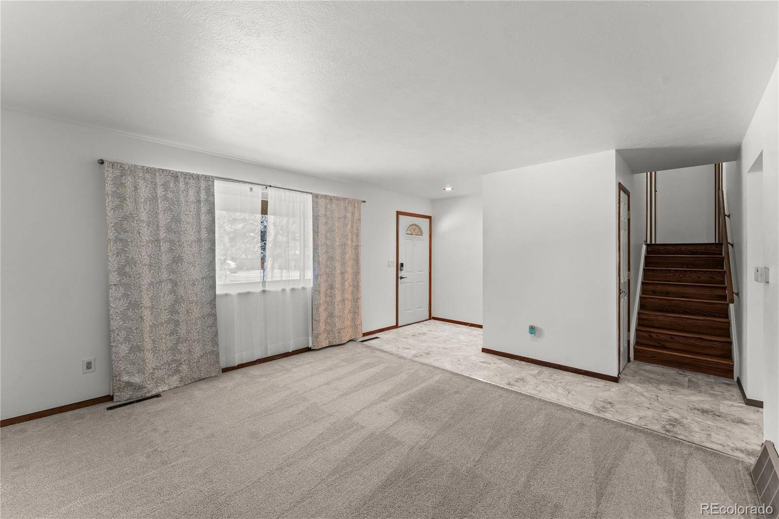 4025 N Carefree CIR, Colorado Springs, CO 80917