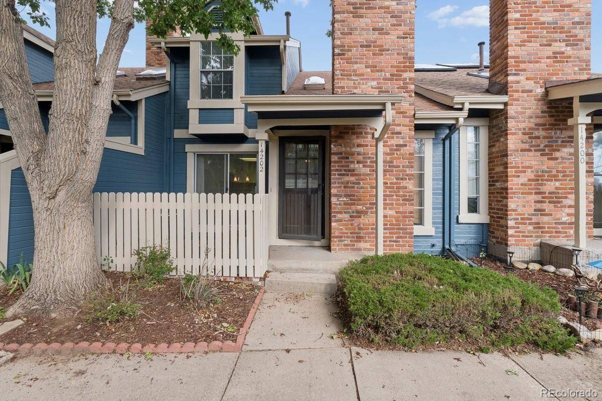 14202 E Radcliff CIR, Aurora, CO 80015